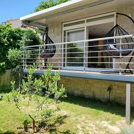 Jasmina Comfortable Holiday home *